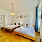 Nice Apartment Close To City Center